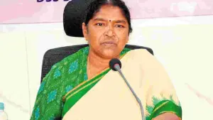 BRS దీక్షా దివస్ ఓ నాటకం అన్న సీతక్క