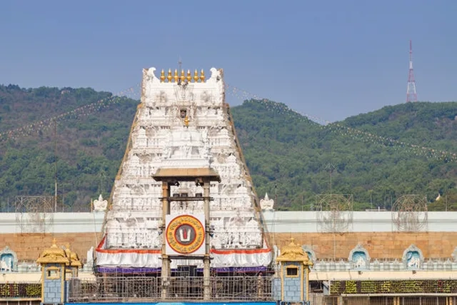 Telugu News: Tirumala: శ్రీవారి సర్వదర్శనానికి 12 గంటలు!