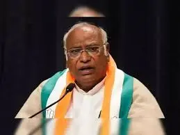 కాంగ్రెస్‌లో పెద్ద మార్పులు – డీసీసీ భాద్యతలు బదిలీ