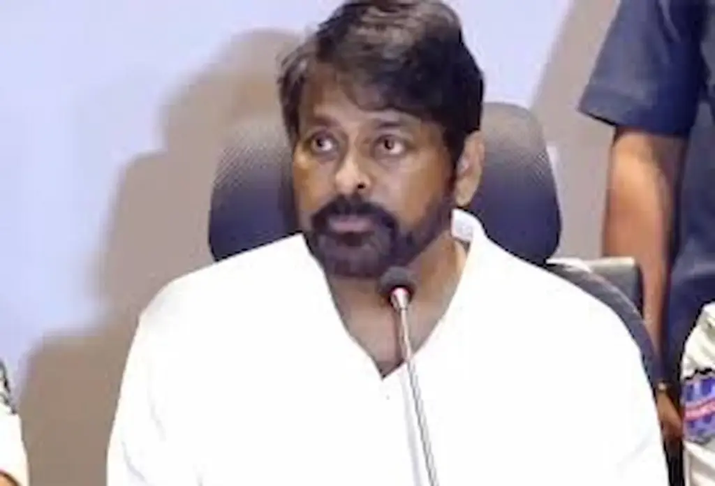 i Bomma Ravi has data of 50 lakh subscribers