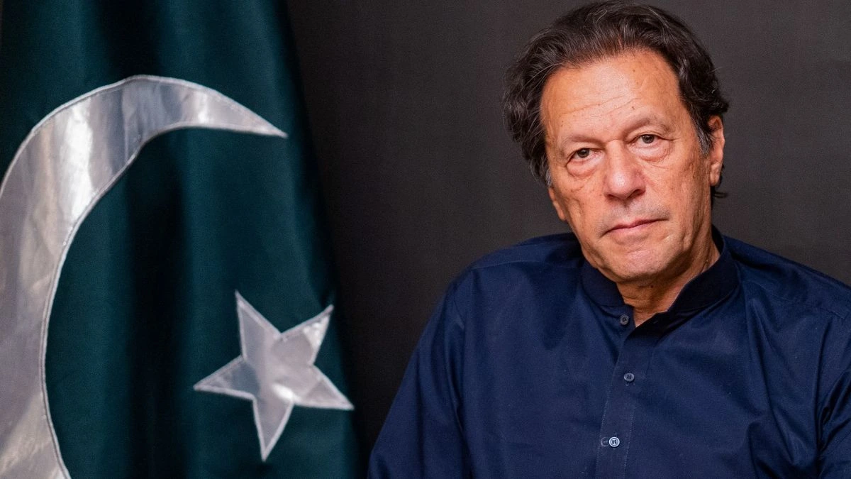 Pakistan: ఇమ్రాన్ ఖాన్ ను చూపించాలంటూ పాక్ లో భారీ ర్యాలీలు.. భారత్ అప్రమత్తం