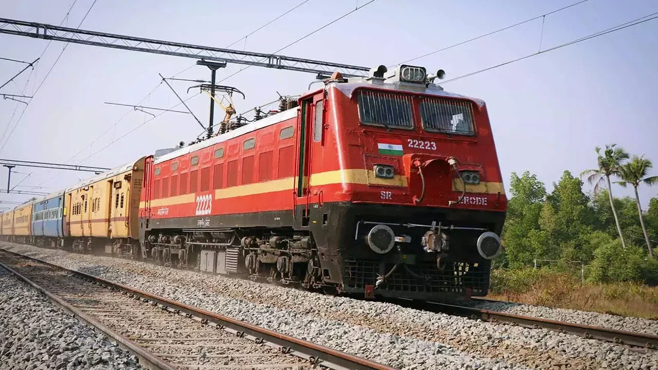 Indian Railways: ఈ నెల 20న దువ్వాడ మీదుగా వెళ్లే పలు రైళ్లు రద్దు