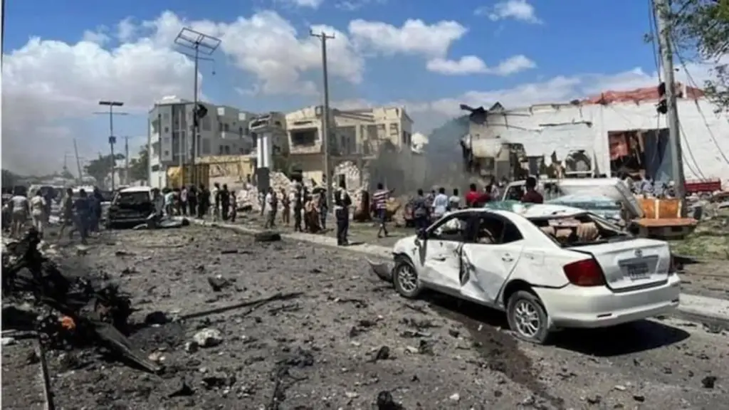 News Telugu: Pakistan: పాకిస్థాన్ లో ఆత్మాహుతి దాడి.. ఆరుగురు దుర్మరణం