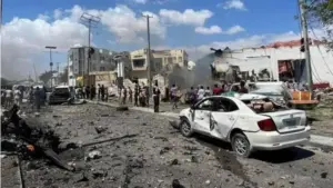 పాకిస్థాన్ లో ఆత్మాహుతి దాడి.. ఆరుగురు దుర్మరణం