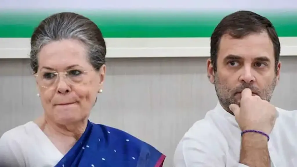 Latest News: Sonia Gandhi: సోనియా, రాహుల్‌పై క్రిమినల్ కుట్ర కేసు నమోదు?