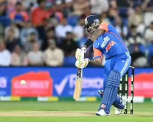 పవర్‌ప్లేలో వికెట్లు, సూర్యకుమార్ షాక్ స్పందన!