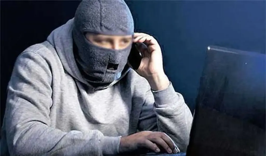 News Telugu: Hyderabad Crime: వాట్సప్ డీపీతో 20,000 దోచుకున్న కేటుగాడు..