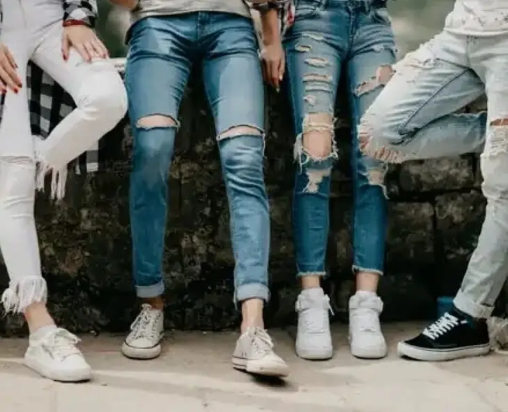 కర్ణాటకలో ప్రభుత్వ ఉద్యోగులకు కొత్త డ్రెస్ కోడ్..