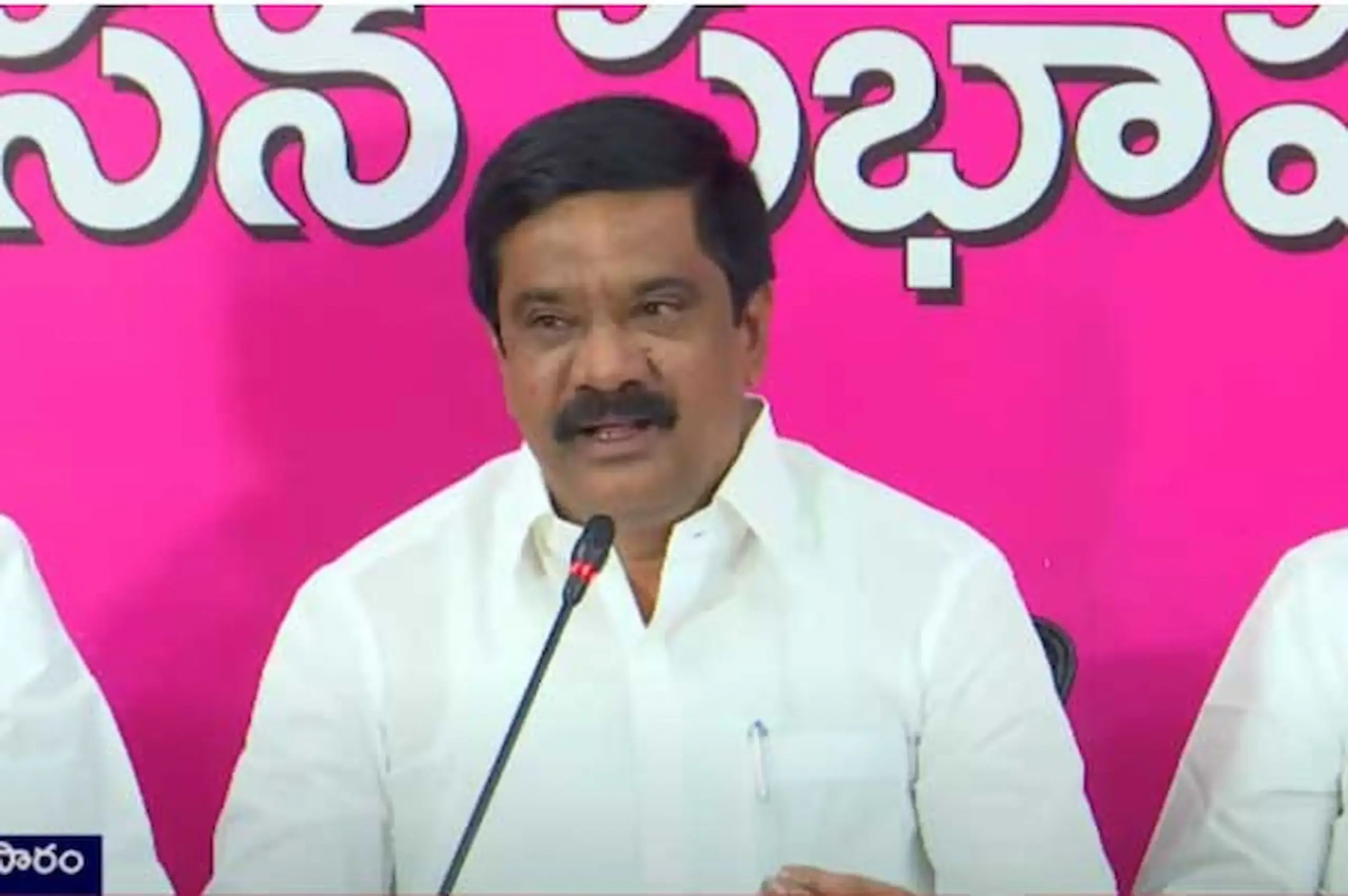 Telangana achieved by KCR has fallen to thieves