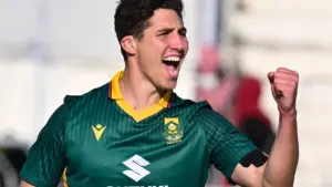 సౌతాఫ్రికాకు బిగ్ షాక్.. ముగ్గురు ప్లేయర్లు ఔట్