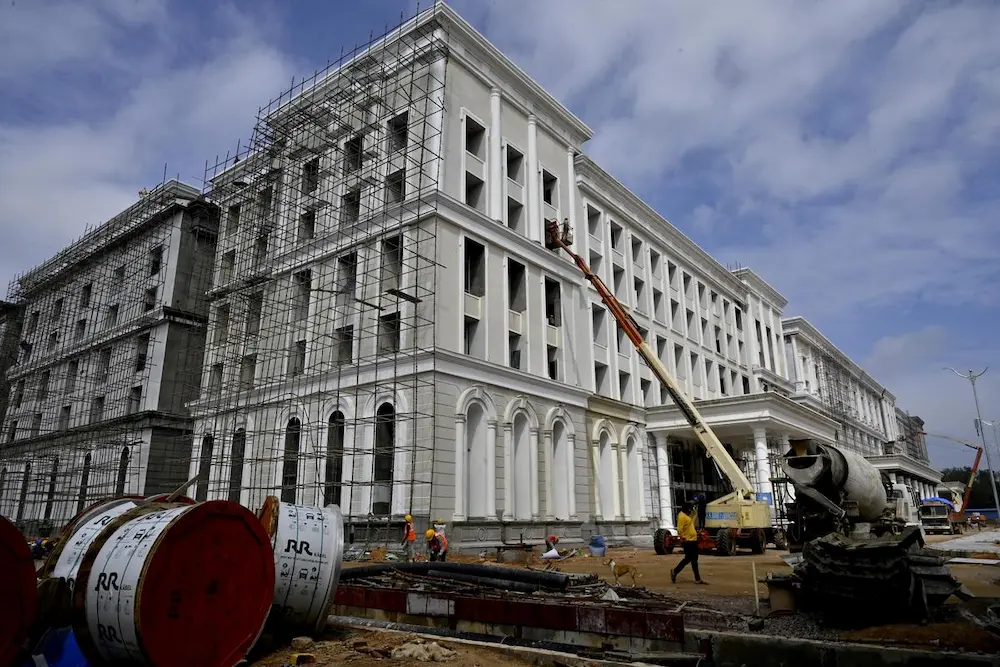 1000 పడకలతో.. అత్యాధునిక సౌకర్యాలతో.. ఈ ఏరియాలోనే