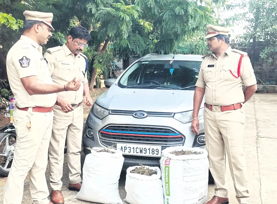 AP: రాజంపేటలో గంజాయి ముఠా అరెస్ట్