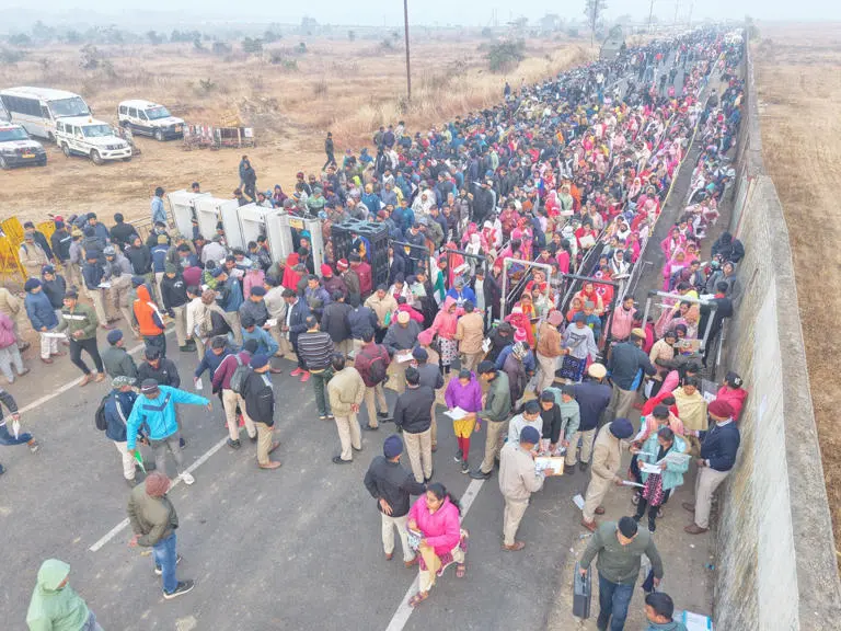 హోంగార్డు పోస్టులకు 8 వేల‌ మందికి పైగా హాజరు…