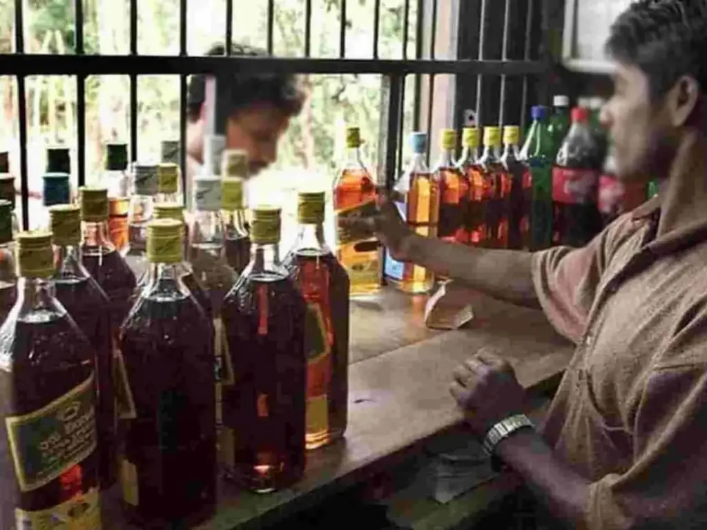 Latest News: Liquor Sales: తెలంగాణలో 4 రోజుల్లో రూ. 600 కోట్ల మద్యం అమ్మకాలు