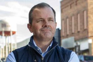 ఆ సీఈఓ కు దండేసి దండం పెట్టాల్సిందే..ఎందుకో తెలుసా ?