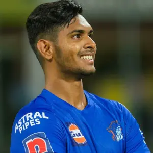 CSKకి మతీశ పతిరణ‌ భావోద్వేగ వీడ్కోలు