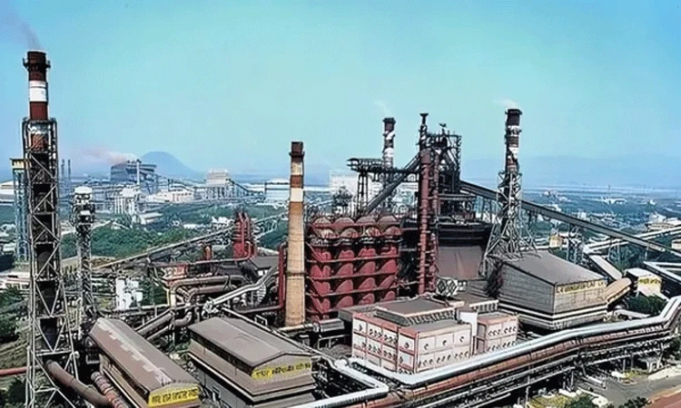 Telugu News: AP: విశాఖ లో అగ్నిప్రమాదం తప్పిన ప్రాణ ముప్పు