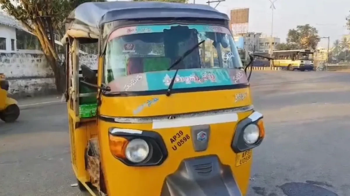 AP: తండ్రి నడుపుతున్న ఆటో కింద పడి కూతురు దుర్మరణం