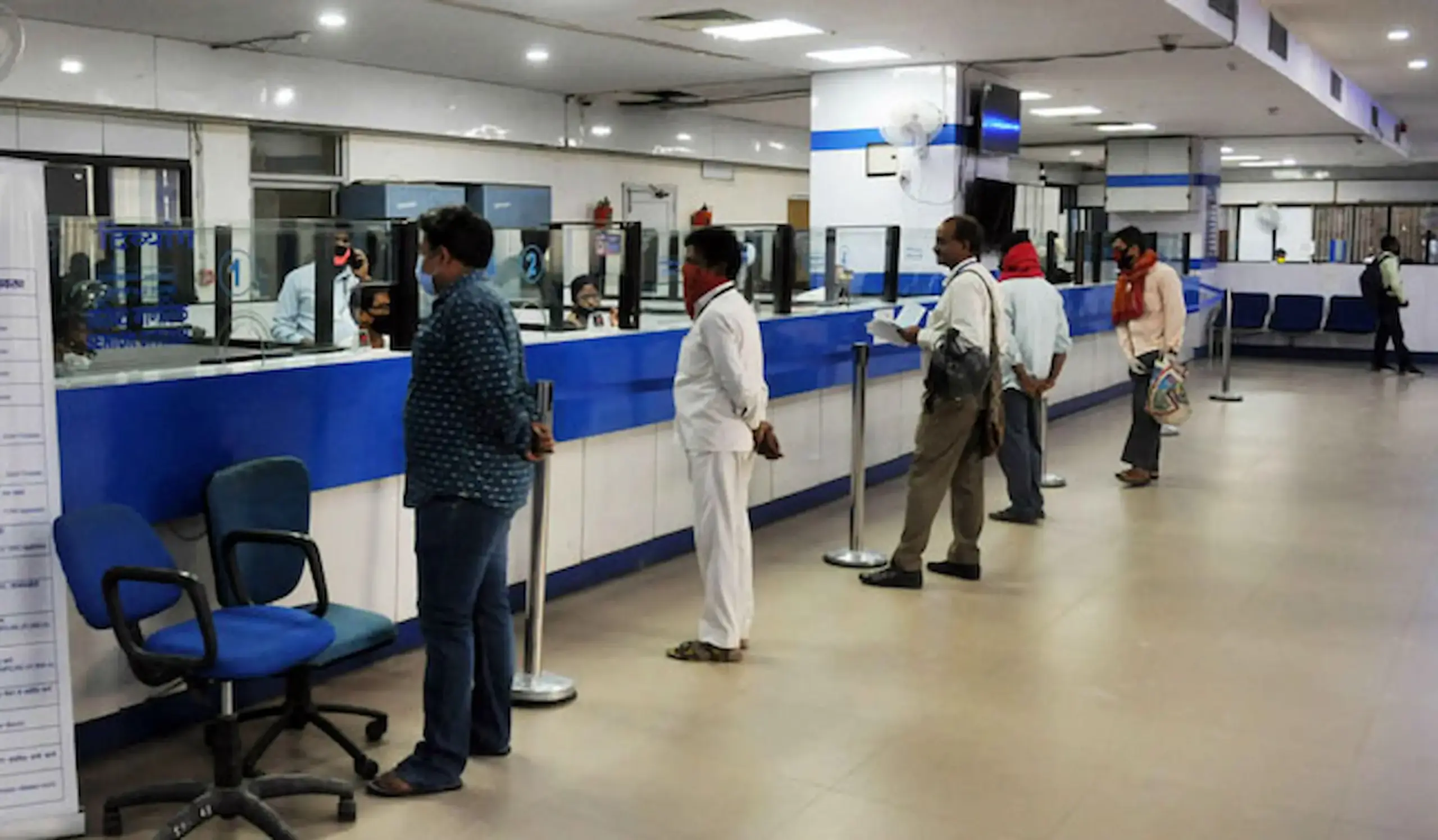 Bank Holidays 2026: బ్యాంక్ సెలవుల జాబితా విడుదల