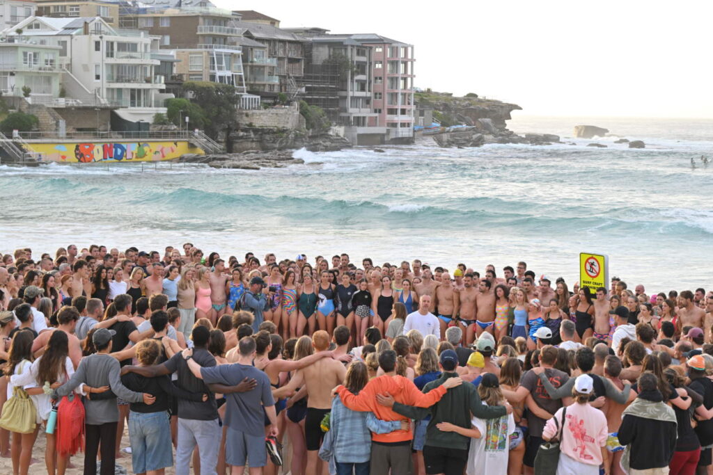 బాండి బీచ్ కాల్పులపై ఐసిస్ వ్యాఖ్యలు, ‘గర్వకారణం’ అన్న ఉగ్రవాదులు…