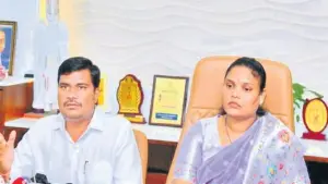 నెల్లూరు మేయర్ స్రవంతి రాజీనామా