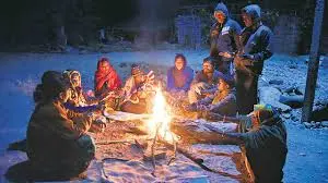 తెలంగాణను కమ్మేసిన తీవ్రమైన చలిగాలులు