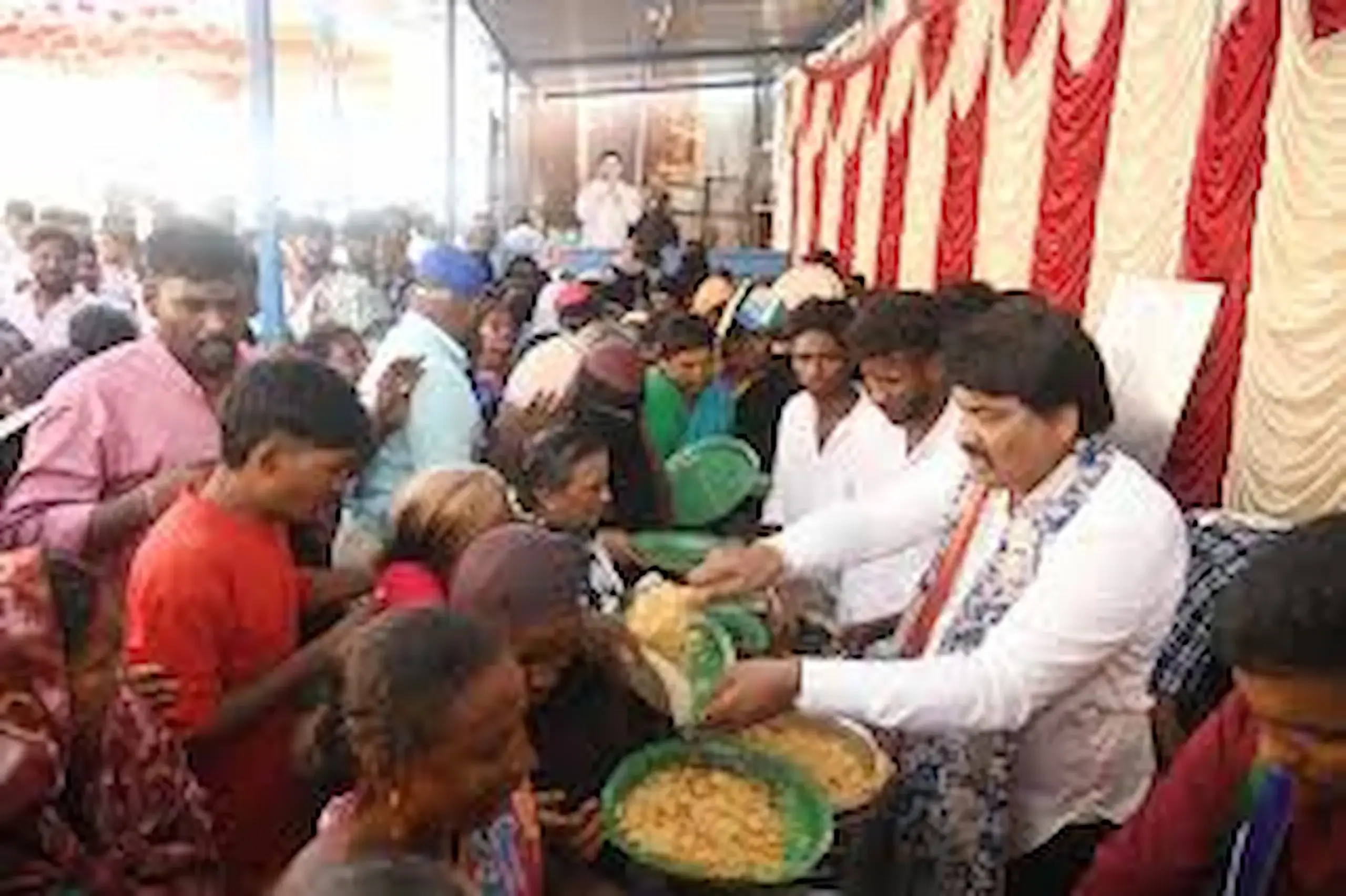 జగనన్న జన్మదిన వేడుకల సంబరాలు