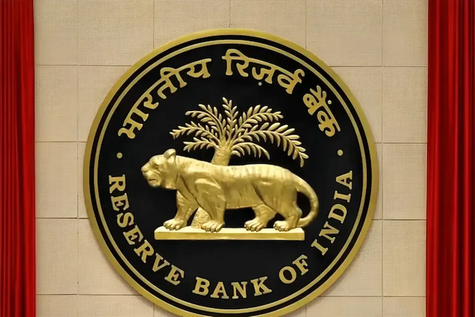 RBI: జనవరిలో బ్యాంకుల సెలవుల పై ఆర్ బిఐ ప్రకటన