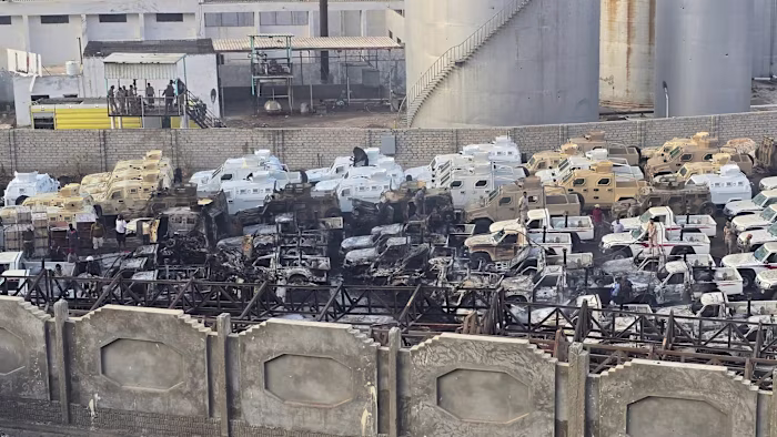 Saudi Yemen strike : సౌదీ దాడితో యెమెన్‌లో ఉద్రిక్తతలు | విడిపోతున్న వర్గాలకు మద్దతు లేదన్న యూఏఈ