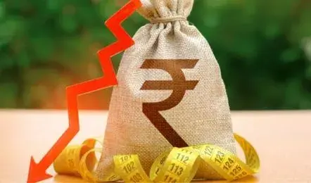 Indian Rupee Fall: రూపాయి కుప్పకూలింది.. ఆర్థిక వ్యవస్థపై ప్రభావం ఏంటి?
