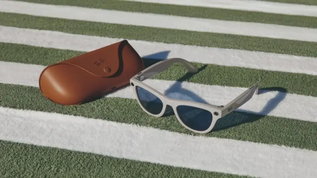 Ray-Ban AI Glasses
