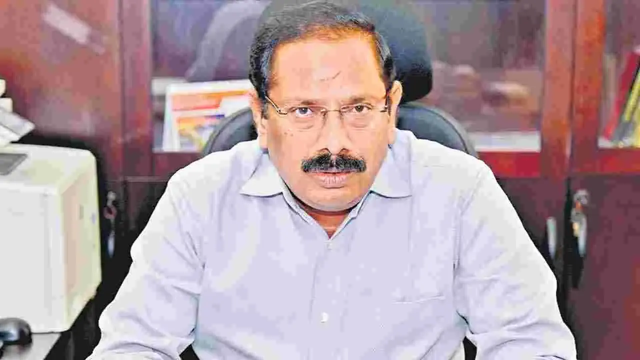 K. Vijayanand: ధాన్యం కొనుగోలులో జిల్లా కలెక్టర్లతో వీడియోకాన్ఫరెన్స్