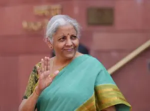 రూపాయి విలువ తగ్గుదలపై కేంద్ర మంత్రి స్పందన