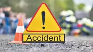 ఆదిలాబాద్‌లో ఘోర రోడ్డు ప్రమాదం: ముగ్గురు మృతి