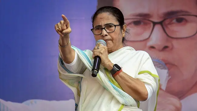 Latest Telugu News : Mamata Banerjee : ‘సర్‌’ పేరుతో తల్లులు, సోదరీమణుల హక్కులను లాక్కుంటారా?’ మమతా బెనర్జీ