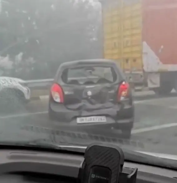 ఘోర రోడ్డు ప్రమాదం.. పొగమంచే కారణం