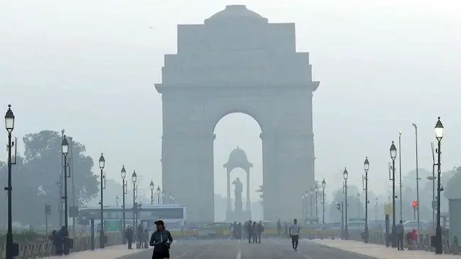 నగరాన్ని వీడి హిల్‌ స్టేట్‌కు క్యూకడుతున్న ఢిల్లీ వాసులు?