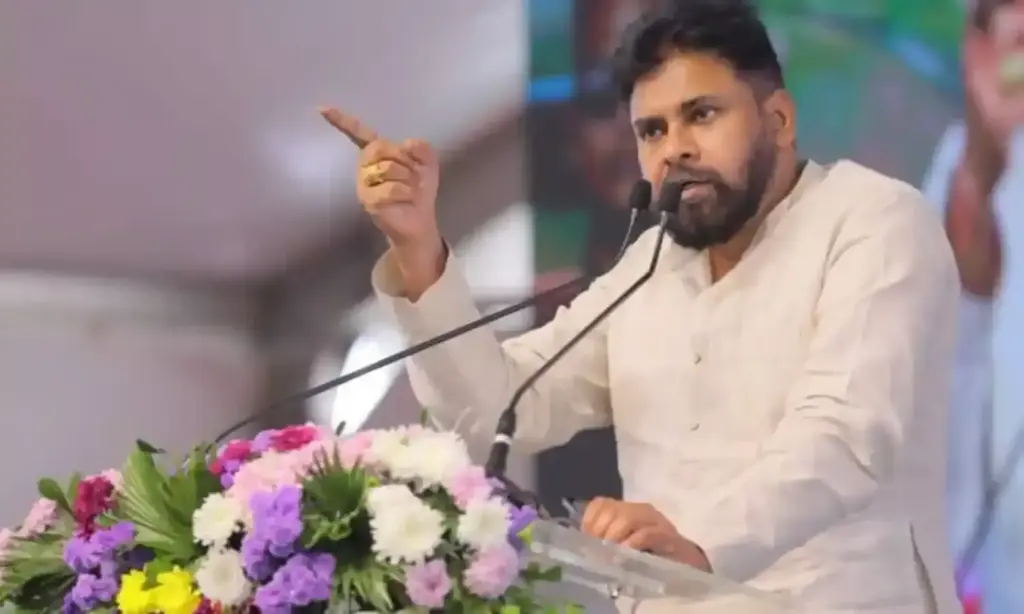 కులాల రాజకీయాలపై పవన్ ఘాటు వ్యాఖ్యలు