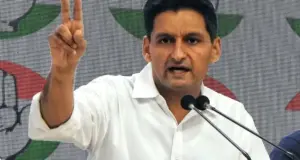 మహాత్ముడి పేరు తొలగించడం మాత్రమే కాదు..