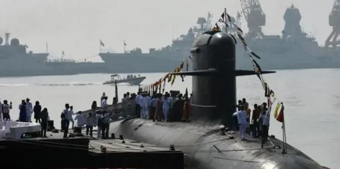 India: రష్యా సాయంతో మూడు కొత్త జలాంతర్గాములు