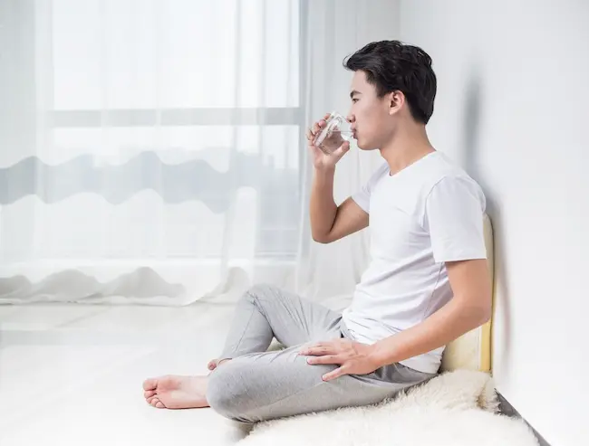 Water : ఉద‌యం నిద్ర‌లేవగానే నీళ్లు తాగితే ఎన్నో లాభాలు..