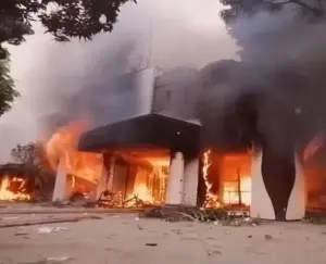 బంగ్లాదేశ్‌లో మైనారిటీల భద్రతపై ఆందోళన