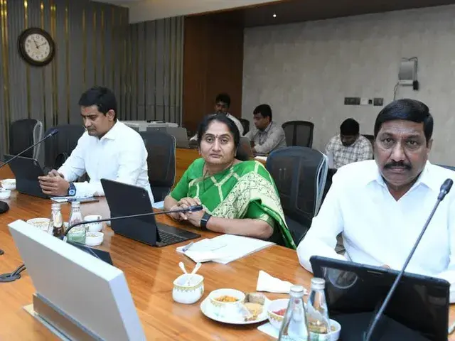 Minister Savitha