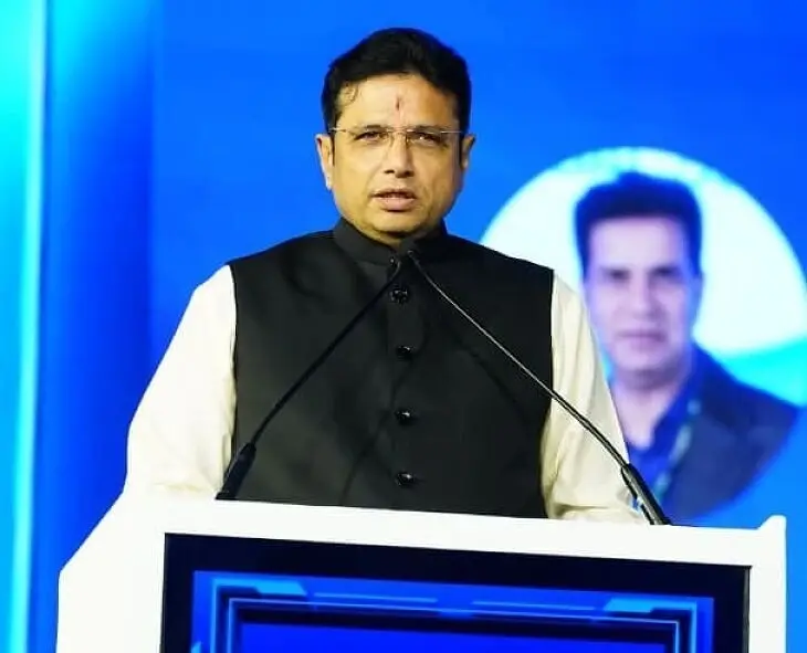 కాంగ్రెస్ పాలనలో అభివృద్ధిపై KCR విమర్శలు అర్థంకావట్లేదు