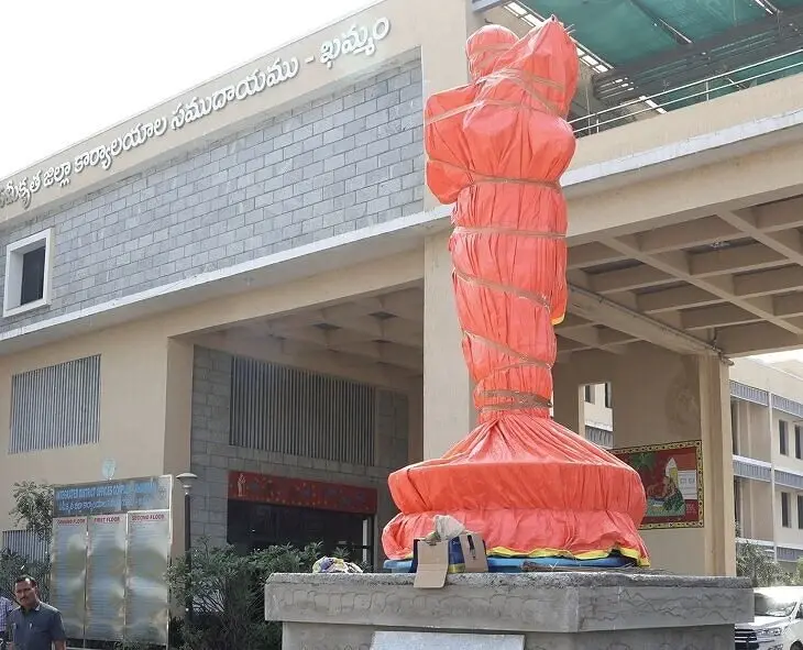 Latest News: Telangana Heritage: జిల్లా కేంద్రాల్లో తెలంగాణ తల్లి విగ్రహాల ఆవిష్కరణకు రెడీ