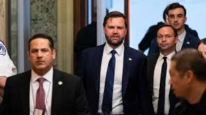 వీసా వ్యాఖ్యలతో వివాదంలో జేడీ వాన్స్‌…