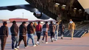 ఈ ఏడాది భారతీయులు బహిష్కరణకు గురైన దేశాలు