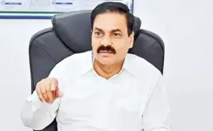 ఇరిగేషన్ అధికారులపై రెచ్చిపోయిన కాకాణి