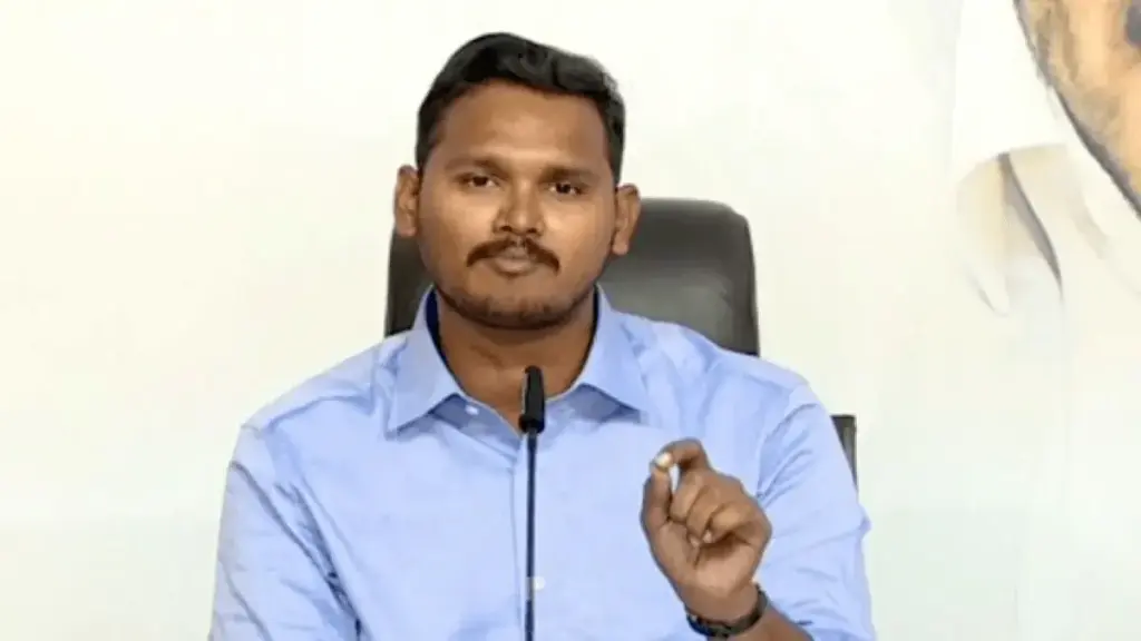 AP: లోకేష్ రాజకీయాలు రాష్ట్రానికి ప్రమాదకరం: నాగార్జున యాదవ్