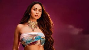 తెలుగు సినిమాలను మిస్ అవుతున్న అంటూ రకుల్ ఆవేదన